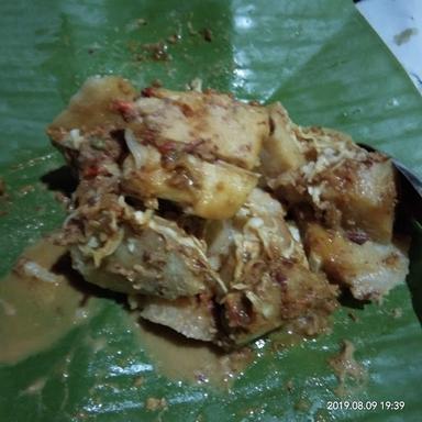 WARUNG LONTONG BU GM