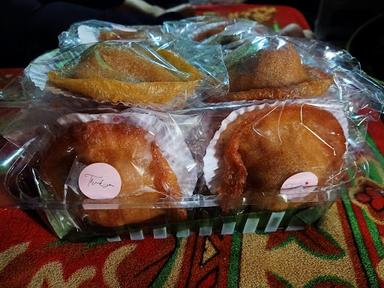 KUE CUCUR EMAK SITI