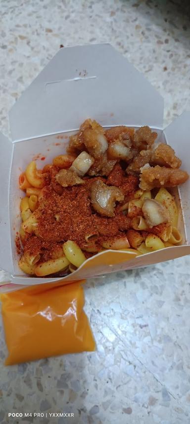 CHARLIE’S MACARONI MAL CIPUTRA JAKARTA