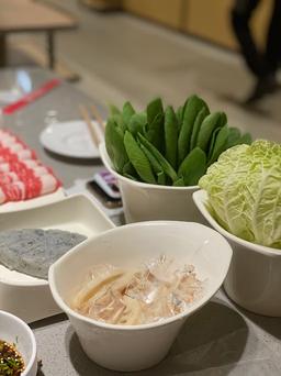 Photo's 海底捞火锅 Haidilao Hot Pot - Mall Taman Anggrek