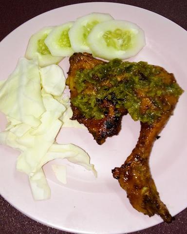 AYAM GORENG RICO