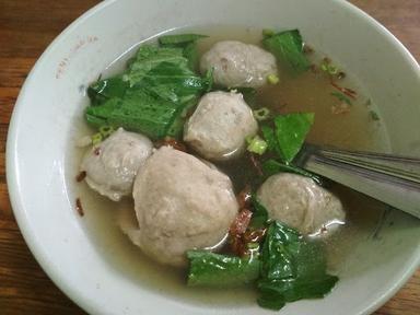 BAKSO WONOGIRI MORO MAREM