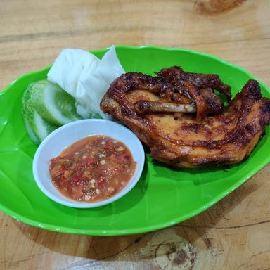 DAPUR SOBA, DAPURNYA SOTO BAKSO