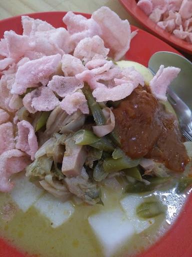 LONTONG PADANG TACI TELLO