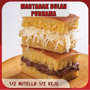 MARTABAK BULAN PURNAMA