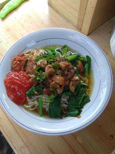 MIE AYAM JAMUR SPECIAL MBA VIKA