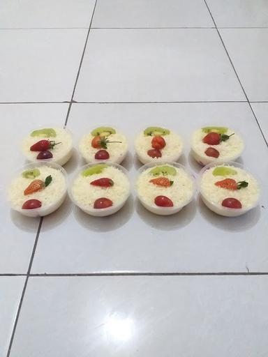 SALAD BUAH SEGAR ZIE