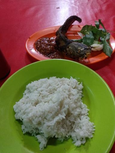 SEA FOOD & NASI UDUK 83