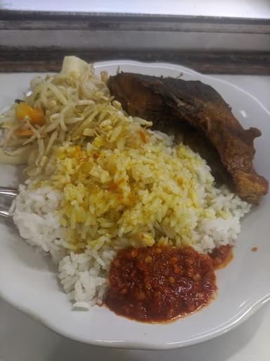 WARUNG NASI MBA WIN