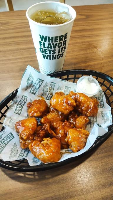 WINGSTOP CIPUTRA MALL