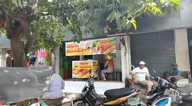 LUMPIA SEMARANG PASAR PUCANGANOM