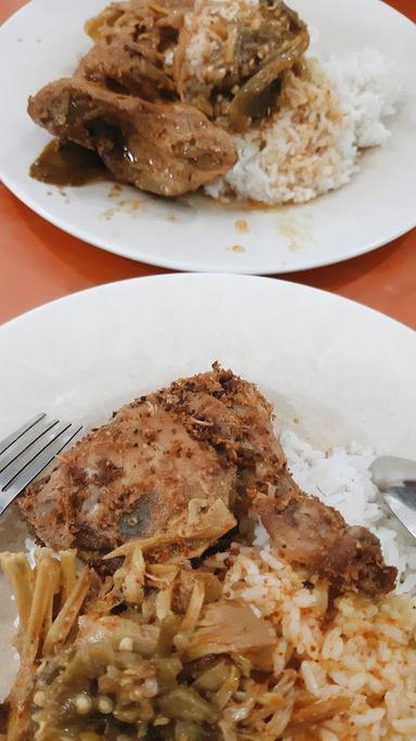 RUMAH MAKAN PALAPA