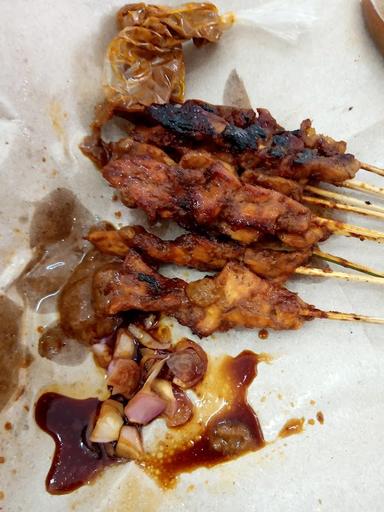 SATE AYAM PAK KUMIS