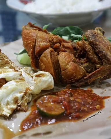 TENDA SANJAYA. PECEL LELE & SEAFOOD