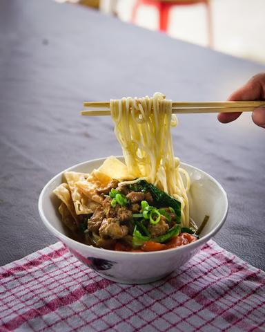 MIE AYAM REPUBLIK CABANG STASIUN BUKITTINGGI