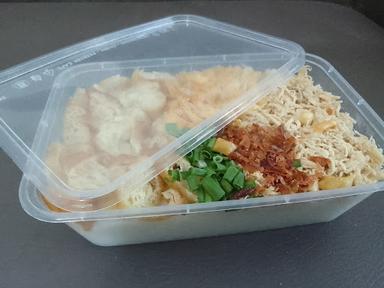 BUBUR AYAM SEN'S,RAYA WIGUNA TIMUR