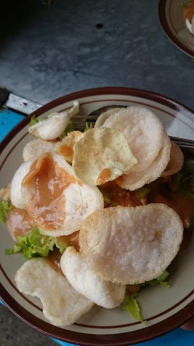 GADO GADO PAK ERIK