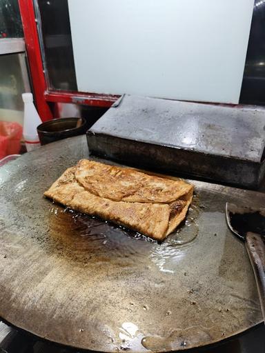 MARTABAK & TERANG BULAN MAS BROW