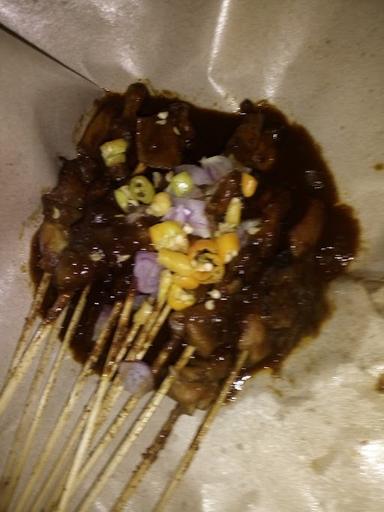 SATE AYAM CAK MET