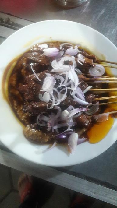 SATE AYAM DAN KAMBING CAK TO