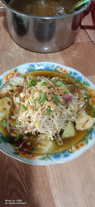 WARUNG LONTONG BALAP