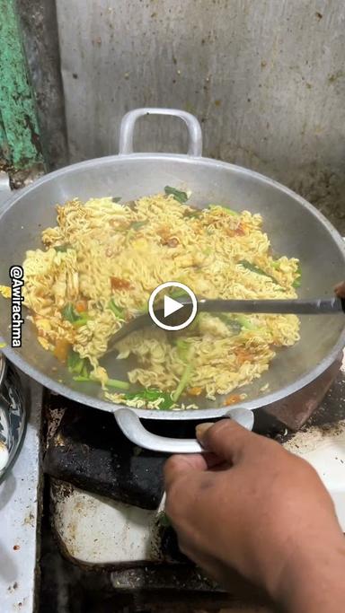 WARUNG MAKAN INDOMIE WAK ABAH MAKNYUS