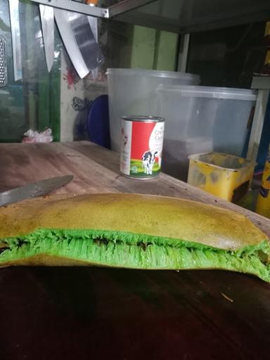 MARTABAK KUE BANDUNG 2 SAUDARA