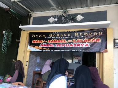 KEDAI HAMAS (HARGA MAHASISWA) SPESIAL AYAM GORENG REMPAH