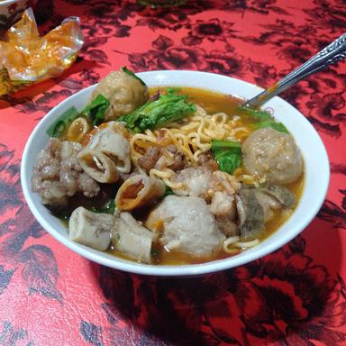 BAKSO BALUNGAN DUA DEWI SPESIAL