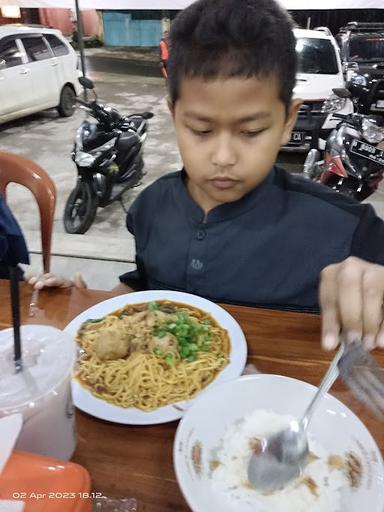 MIE AYAM & BAKSO PAK BAGONG