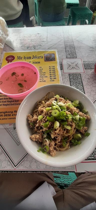 MIE AYAM JAKARTA BANGKONG, SEKARAN