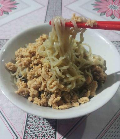 MIE AYAM JAKARTA BANGKONG, SEKARAN