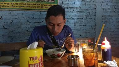 WARUNG MAKAN BU ALVY