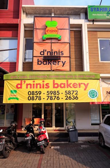 D'NINIS BAKERY