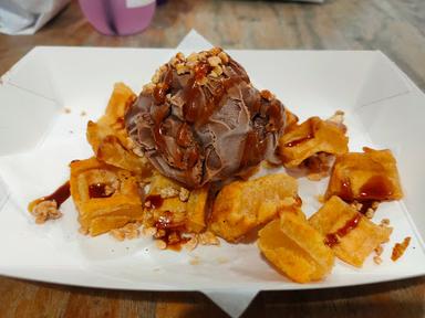 HONEYCOMB CAFE & DESSERTS CIBUBUR KOTA WISATA