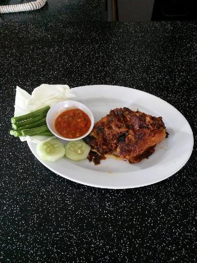 AYAM BETUTU KHAS GILIMANUK BALI