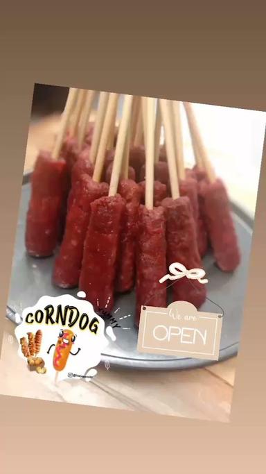 CORNDOG PIZZA YUMMY VILLA NUSA INDAH