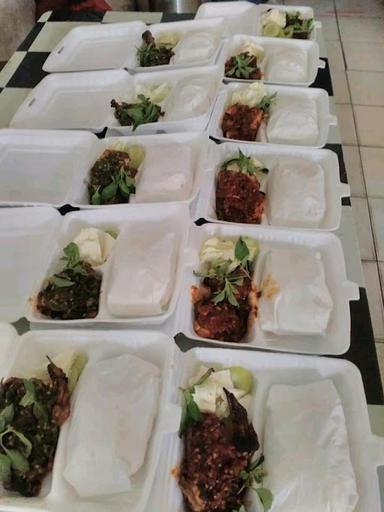 WARUNG NASI DAN CATERING RATNA BREBES