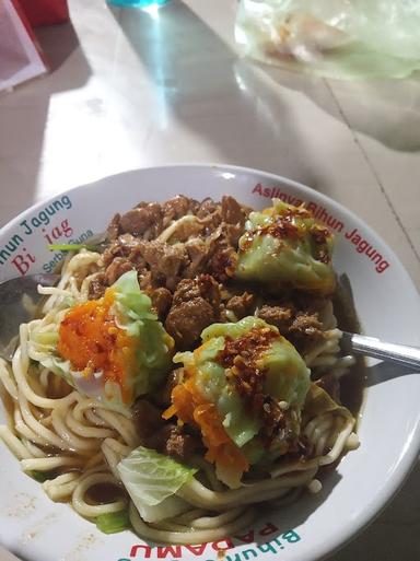 MIE AYAM DAN BAKSO GAJAH MUNGKUR WONOGIRI