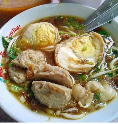 WARUNG BAKSO PAK DHE