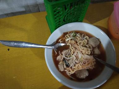 BAKSO & MIE AYAM PANGESTU