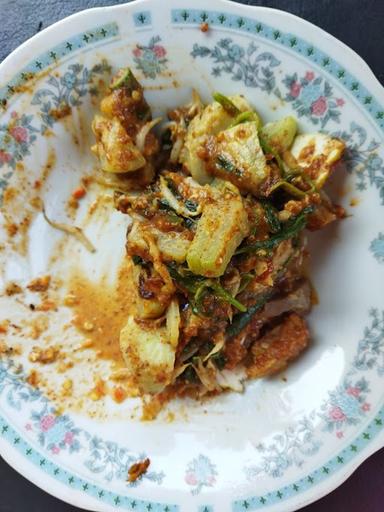 GADO-GADO KAREDOK MPOK ANIS