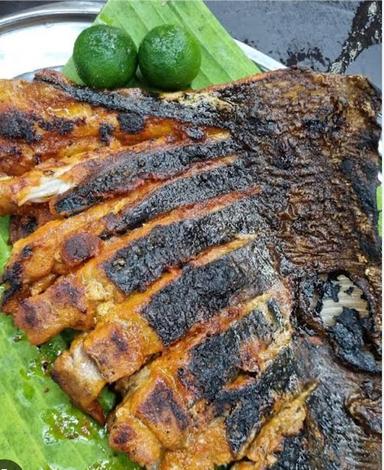 IKAN BAKAR MAS DEEN