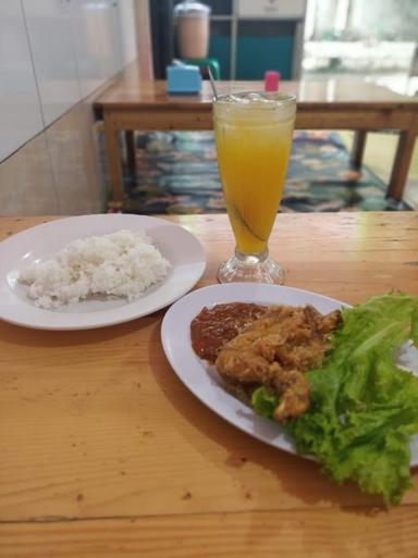 PECEL AYAM DILLA