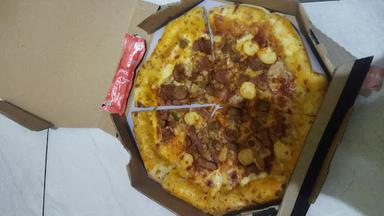 PIZZA HUT DELIVERY - PHD INDONESIA