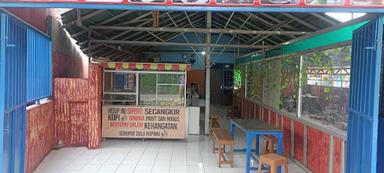 WARKOP KAMPOENG