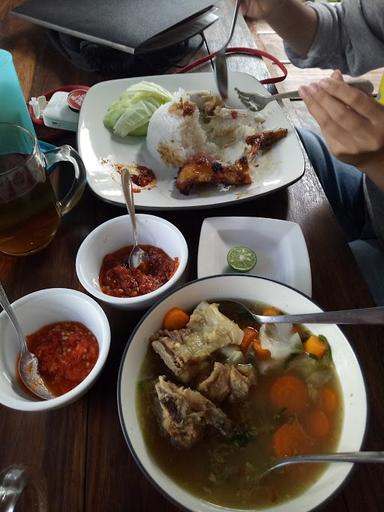 WARUNG SATE PAK AWI