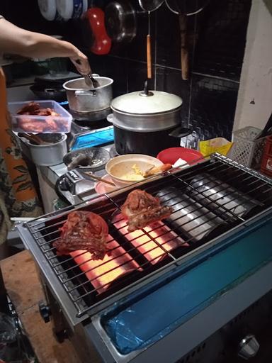 AYAM BAKAR MADU BONTOT