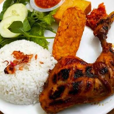 AYAM BAKAR AL BAROKAH MAMA NAILA