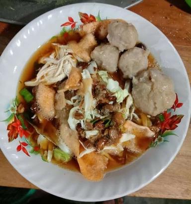 BUBUR SOP AYAM SAMBENG